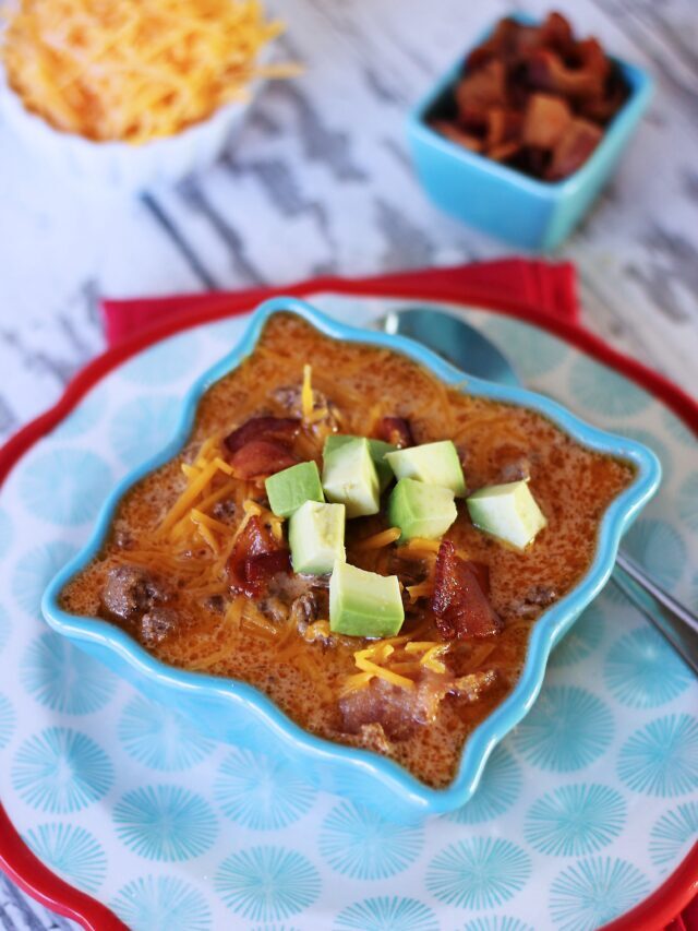 Low Carb Bacon Cheeseburger  Soup