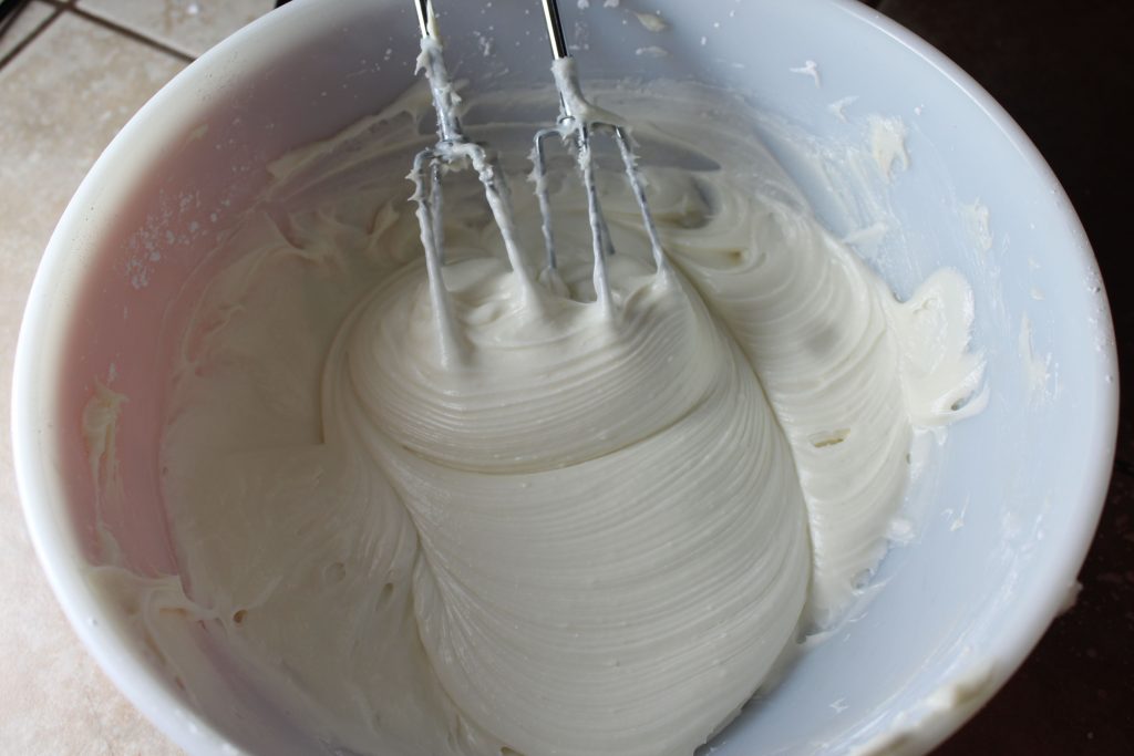 mixing frosting