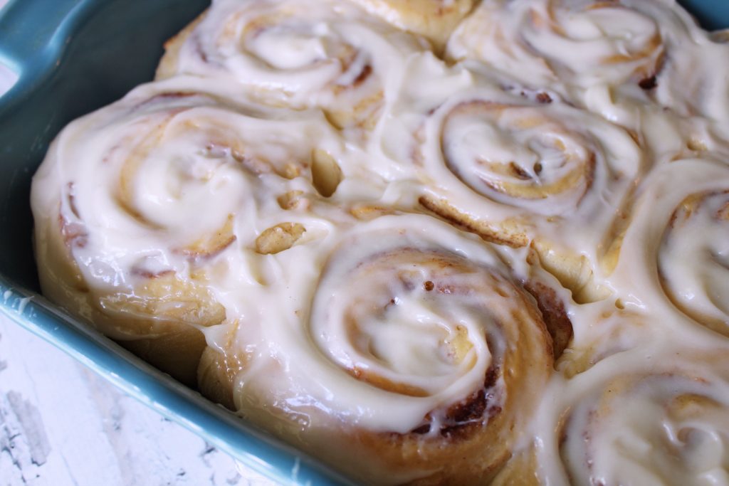 Cream Cheese Cinnamon Roll Frosting