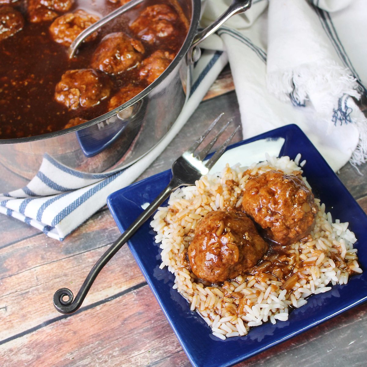 Meatballs and Brown Gravy Baked Broiled and Basted