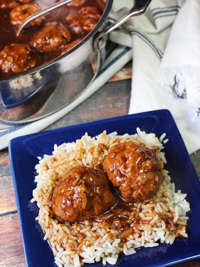Meatballs and Brown Gravy