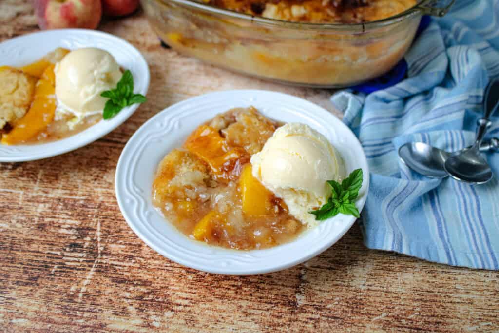 Easy Peach Cobbler with canned Peaches